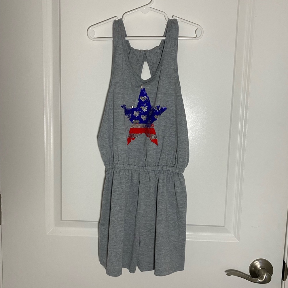 Girls size 7 shorts jumper with 4th of July flip sequin detail